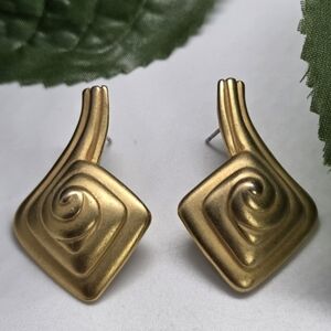 M Jent Vintage Gold Swirl Design Earrings